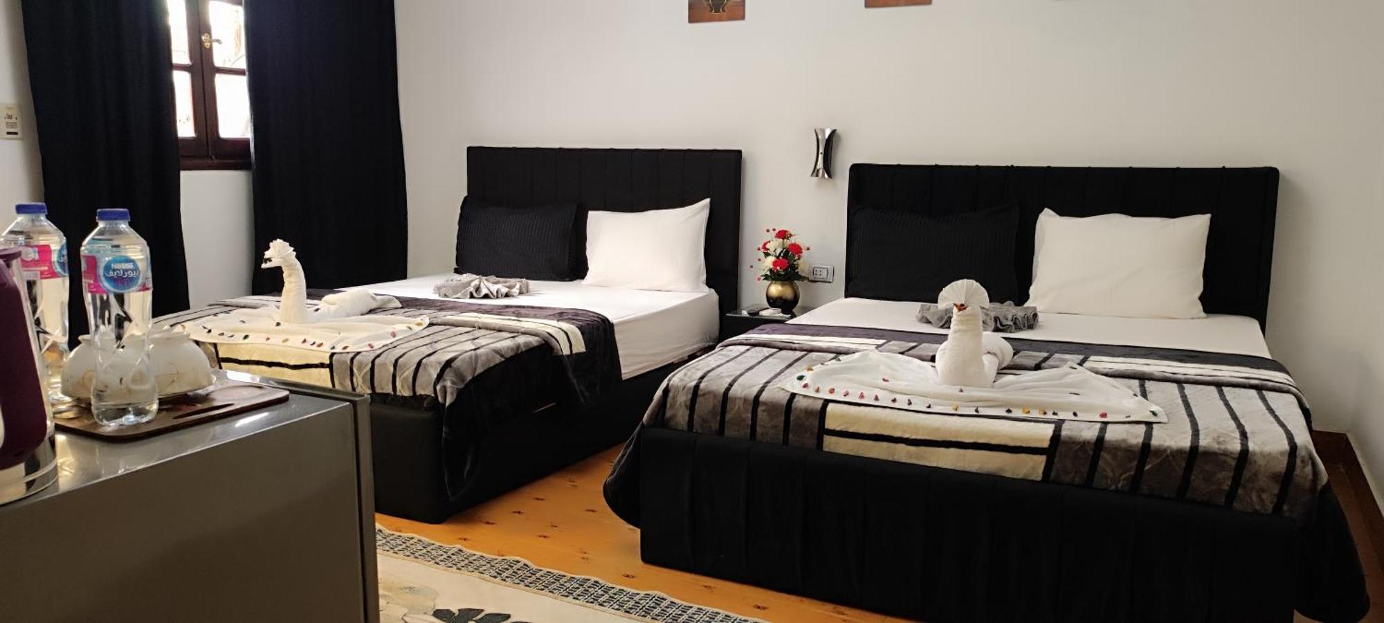 Pyramids Kingdom - Guest House Kafrat al Jabal Екстер'єр фото
