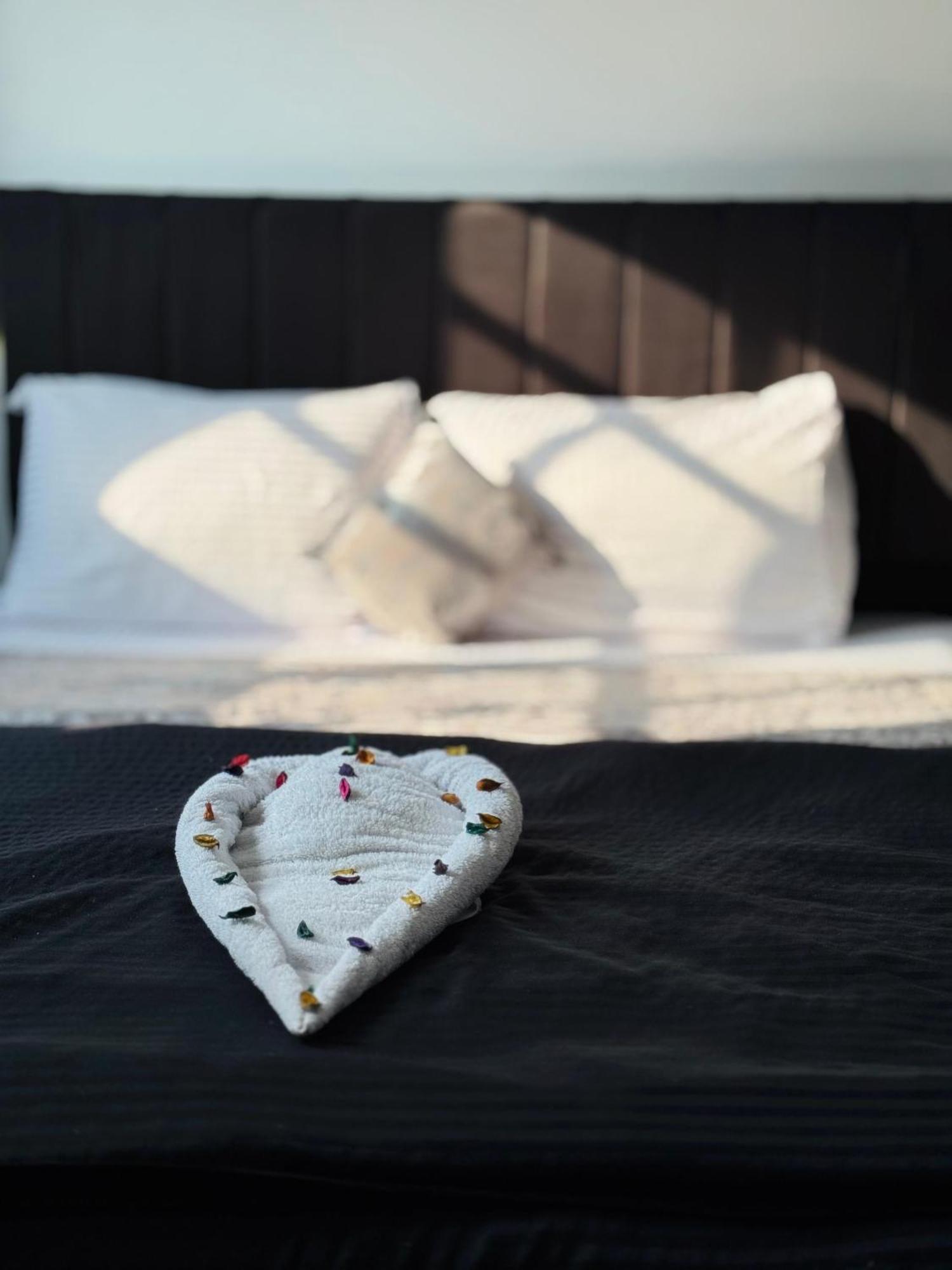 Pyramids Kingdom - Guest House Kafrat al Jabal Екстер'єр фото