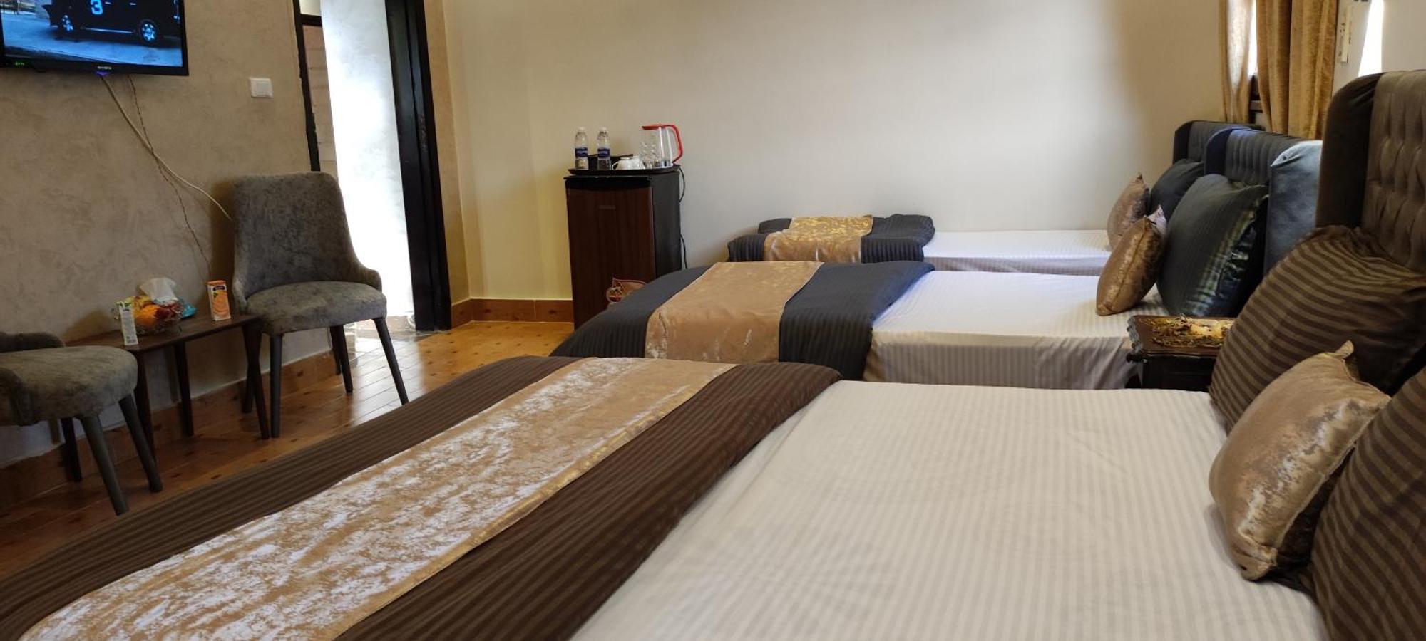 Pyramids Kingdom - Guest House Kafrat al Jabal Екстер'єр фото