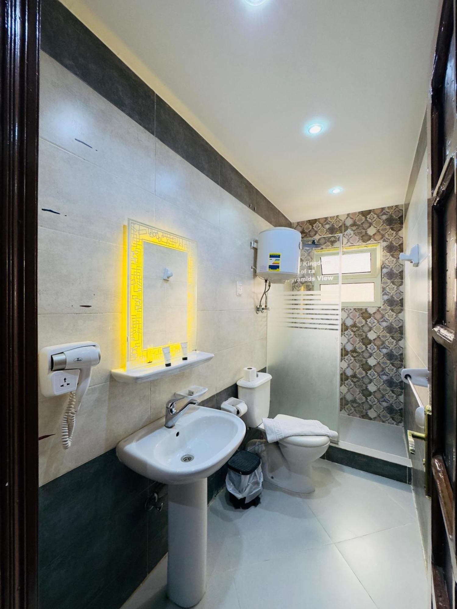 Pyramids Kingdom - Guest House Kafrat al Jabal Екстер'єр фото