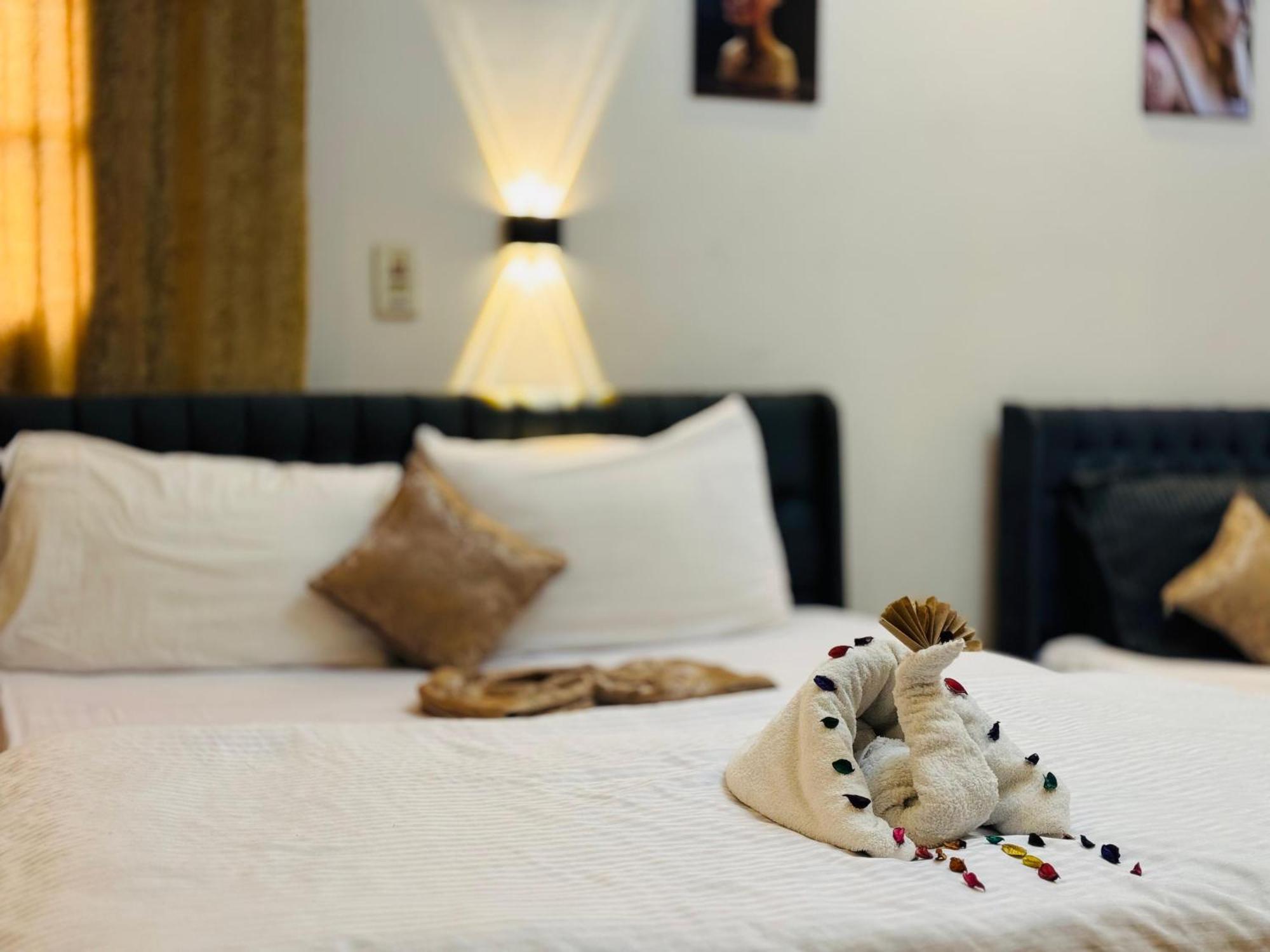 Pyramids Kingdom - Guest House Kafrat al Jabal Екстер'єр фото