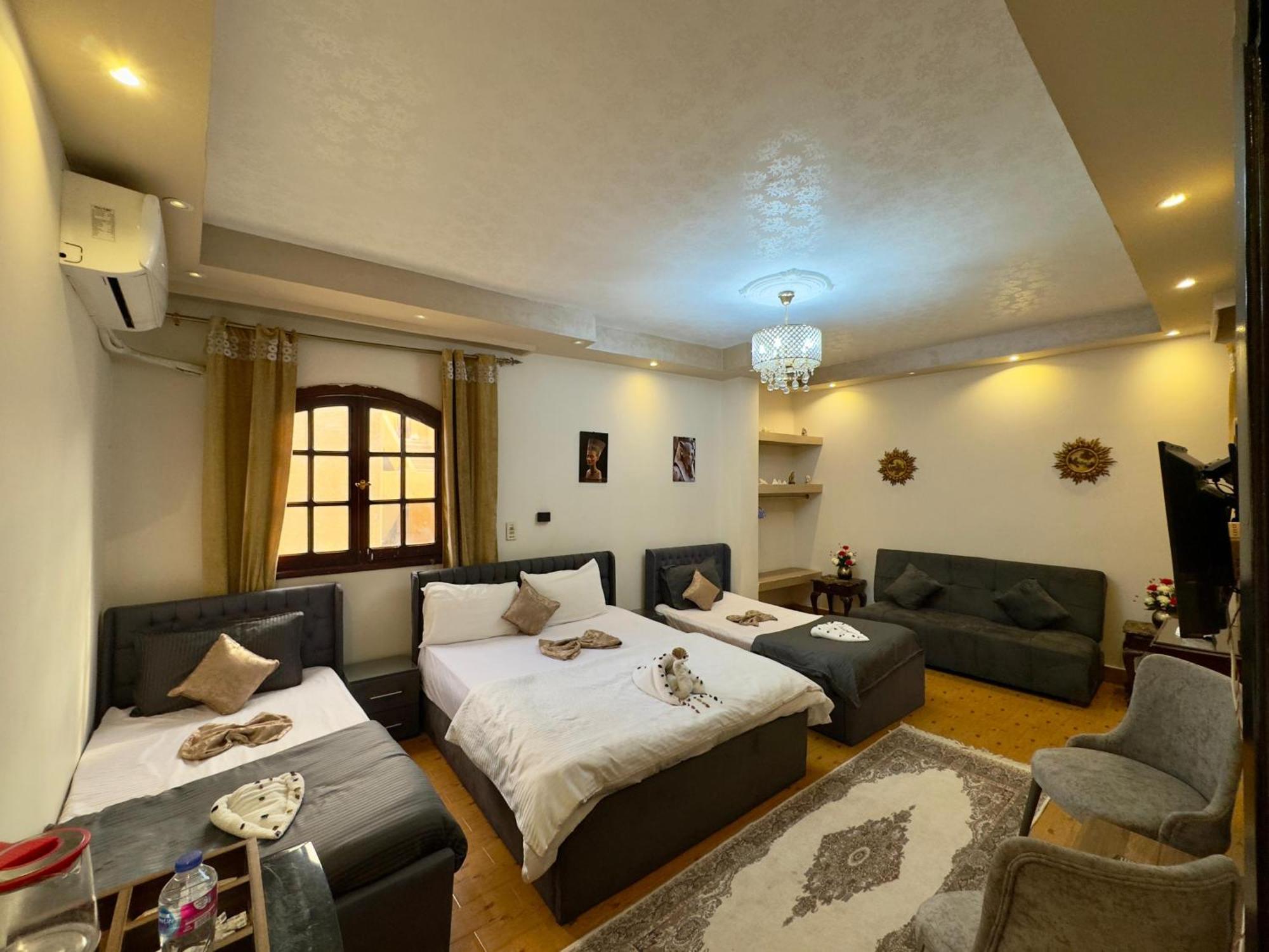 Pyramids Kingdom - Guest House Kafrat al Jabal Екстер'єр фото