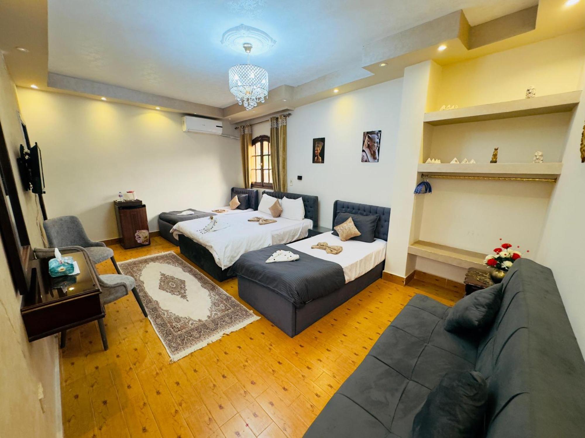 Pyramids Kingdom - Guest House Kafrat al Jabal Екстер'єр фото