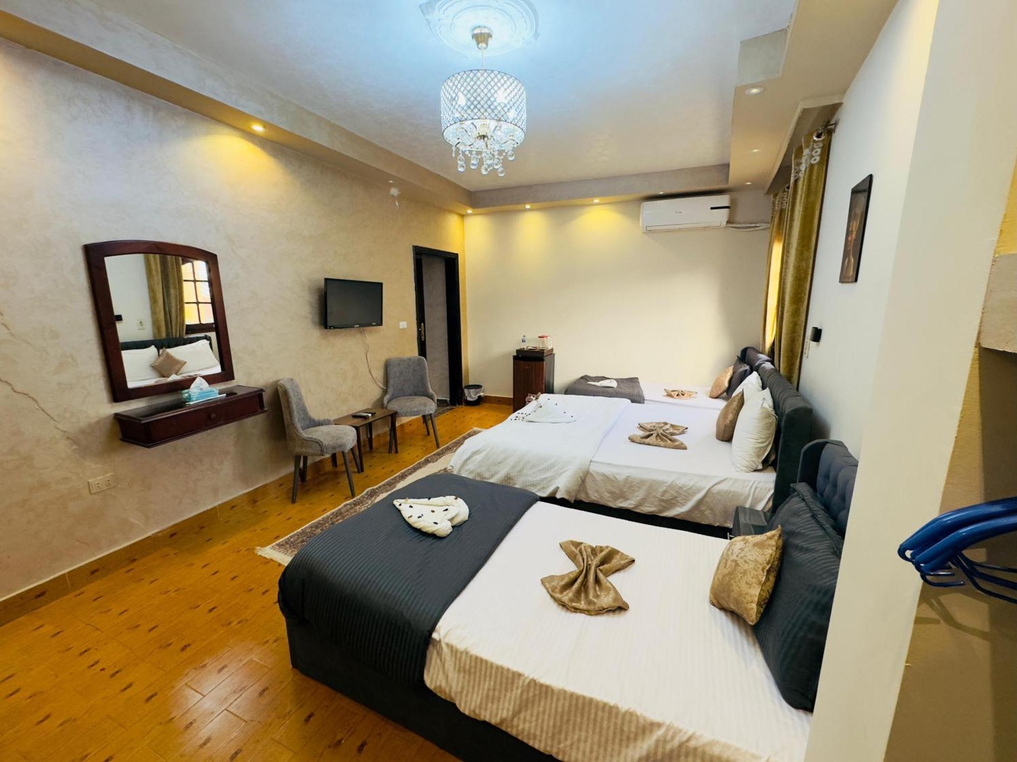 Pyramids Kingdom - Guest House Kafrat al Jabal Екстер'єр фото
